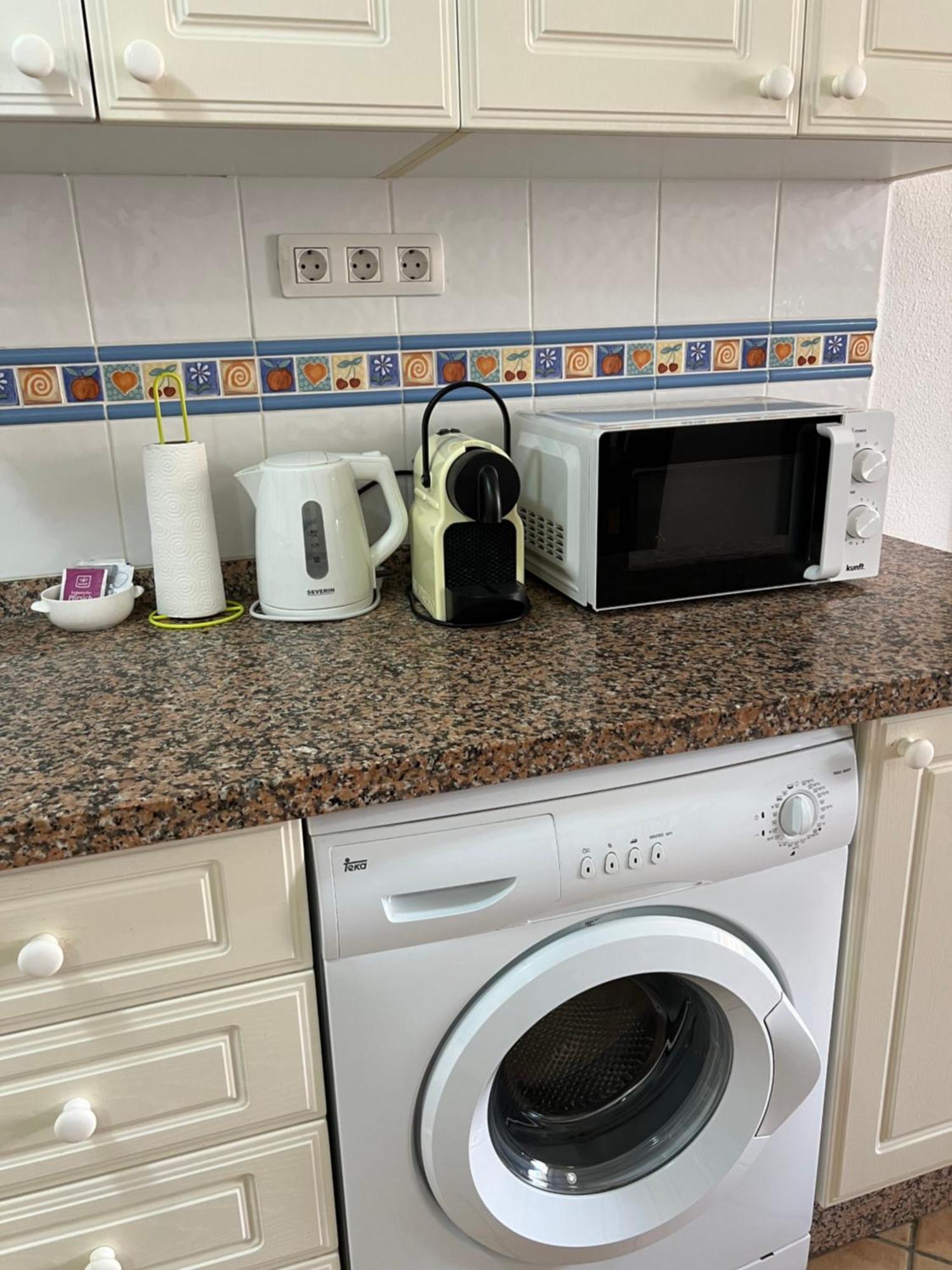 לוס כריסטיאנוס Apartment Center Los Cristianos מראה חיצוני תמונה